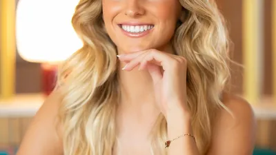 Miss Aquitaine et Miss Provence destituées après "des propos...