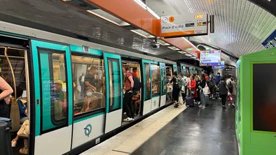 Bientôt un simple coup de carte bancaire pour prendre le métro à Paris