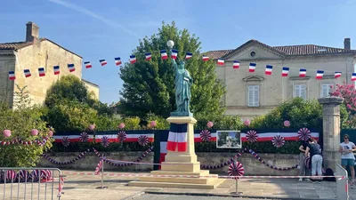 Izon : la réplique de la statue de la Liberté de retour après 86...