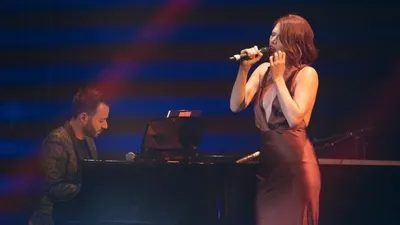  "Potiche" : Élodie Frégé revient sur son après-Star Academy difficile