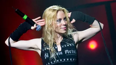 Angela Gossow ferme la porte aux rumeurs concernant Arch Enemy