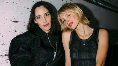 Angèle officialise la sortie de "Run" avec Amelie Lens