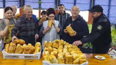 Ce boulanger du Var a distribué du pain gratuitement pendant un...
