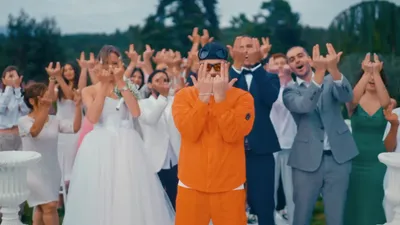 JuL dévoile le clip de "Je t'aime" juste avant son double Orange...
