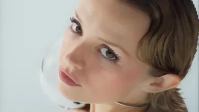 Angèle annonce la sortie d’"Instinct", son nouvel album, pour 2026