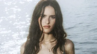 Jeanne dévoile "Naïri", son premier EP après la Star Academy