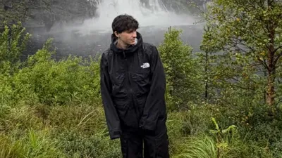 Petit Biscuit suspend sa tournée pour préserver sa santé mentale