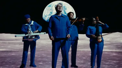 La tournée de David Byrne "Who Is The Sky ?" filmée en 70 mm par le...