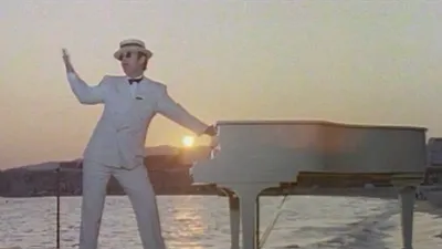 Elton John : "I’m Still Standing", son hymne à la résilience