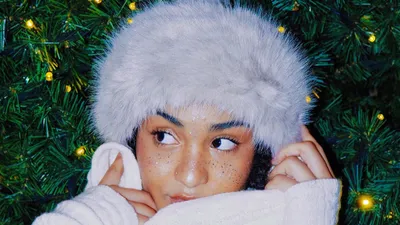 Candice rend les fêtes féeriques avec son EP « Dernier hiver »