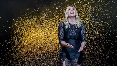 Louane sort un single avec sa meilleure amie 