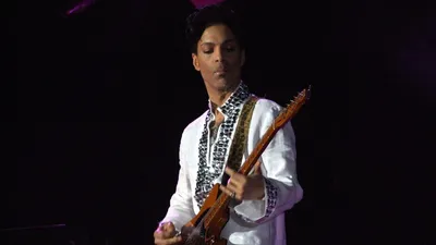 Prince : un album inédit de raretés intitulé "Timeless" annoncé, un...