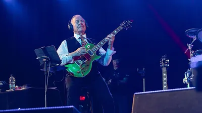 Guitares et guitaristes de légende : la Gibson Les Paul Custom 1959...