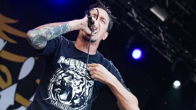 Le monde du hardcore en deuil : Lou Koller (Sick of it All) meurt à...