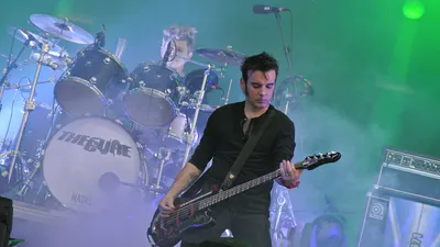The Cure : Simon Gallup remplacé par son fils au sein du groupe