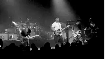 Bloc Party dévoile "Lagoon Blue" avant son nouvel album