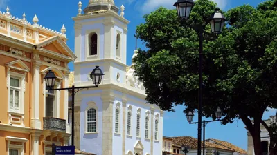 Emmanuel Macron à Bahia, on lui donne quelques tips pour profiter...