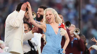 Lady Gaga invitée de Bad Bunny pour le show de la mi-temps du...