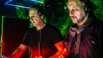 Deep Dish et "Hideaway" : 30 ans d'un remix légendaire