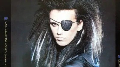 "You Spin Me Round" de Dead or Alive : le tube que personne ne...