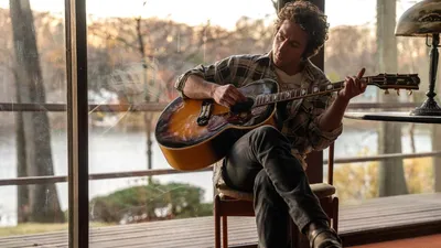 " Born to Run " : le secret de Jeremy Allen White pour chanter...