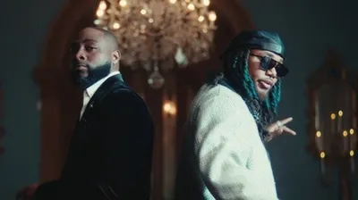 Davido et Leon Thomas réunissent Afrobeats et R'n'B sur « Tell...