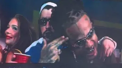 Bad Bunny enflamme le Vélodrome avec Kalash en invité VIP dans "La...