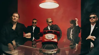 Interpol annonce "This Mirror Weighs A Ton" et dévoile deux singles