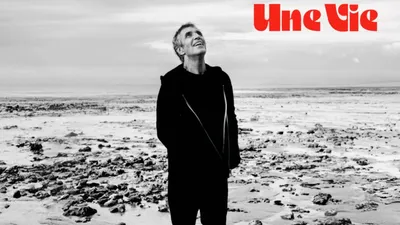 Julien Clerc bouleverse avec une chanson hommage familiale