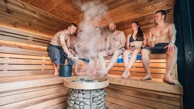 Au Danemark, un ministre tient meeting au sauna !