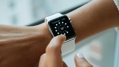 Bac 2026 : la tentation de la triche connectée 