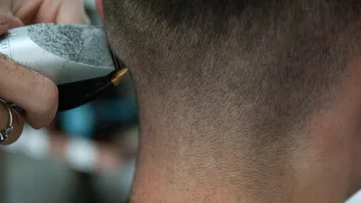 Enfants tondus en foyer : quand le flou juridique ouvre la porte à...