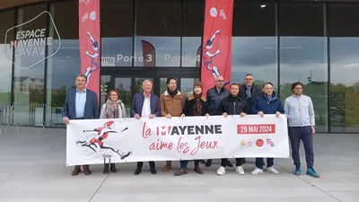 JO 2024. Archimède en concert, après l'arrivée de la flamme...