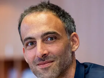Raphaël Glucksmann en visite à Nancy aujourd'hui 