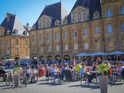 La Place Ducale passe en mode piéton