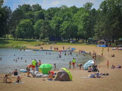 Pavillon Bleu 2026 : seules des plages ardennaises labellisées dans...