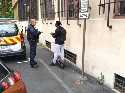Casque obligatoire et contrôles renforcés pour les trottinettes à...
