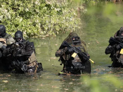 Ardennes - Reconnaissances, infiltrations, déminage, héliportage.