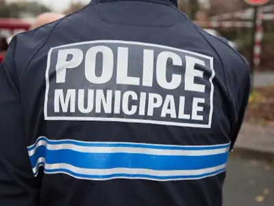 Un agent de police blessé à la main lors d’un refus d’obtempérer