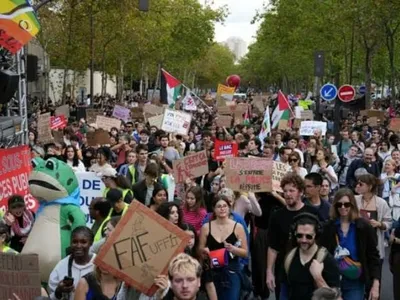 Manifestation à Paris : les syndicats rejettent le changement...