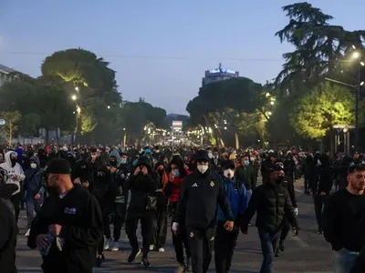 Albanie : la jeunesse descend dans la rue contre la corruption, des...