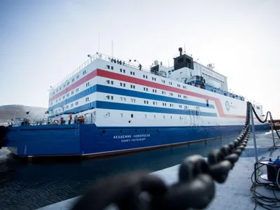 La Russie veut développer des centrales nucléaires flottantes en...