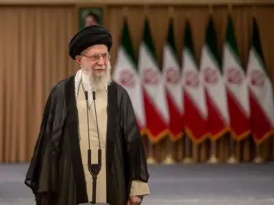 Iran : qui peut succéder à Khamenei et contrôler les Gardiens ?