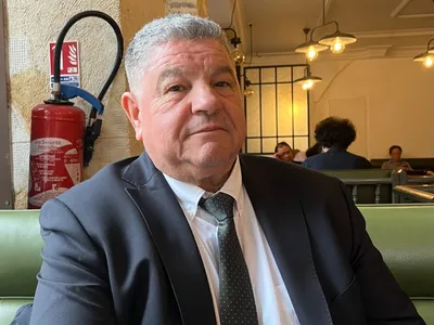 Entretien avec Akli Mellouli, sénateur du Val-de-Marne : l'écologie...