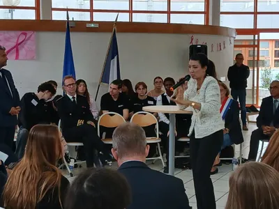 La visite de la ministre Sabrina Roubache fait réagir la CGT...