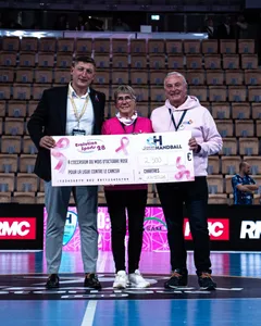 Belle solidarité autour du C'CMHB pour Octobre Rose