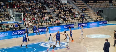 Les basketteurs chartrains se rassurent au Colisée