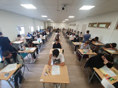 Plus de 3 000 Euréliens devant les copies de philosophie