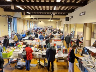 🔊Une vingtaine d'exposants pour le salon du disque et de la BD