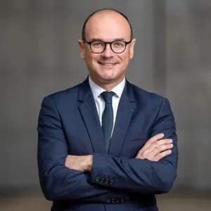  Le ministre délégué chargé de l'Industrie en visite à Dreux